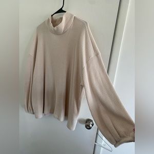 Ava Viv Cream Turtle Neck